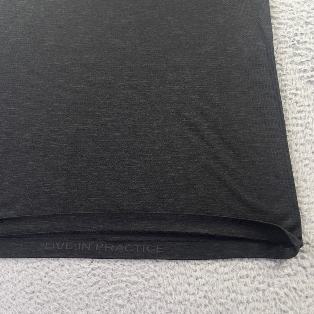 Lululemon Metal Vent Tech Polo Shirt Mens Small Black Short Sleeve Athleisure - Picture 7 of 8